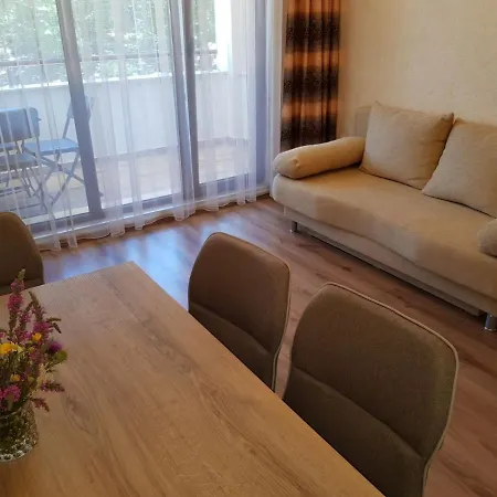 Apartment ани Shkorpilovtsi